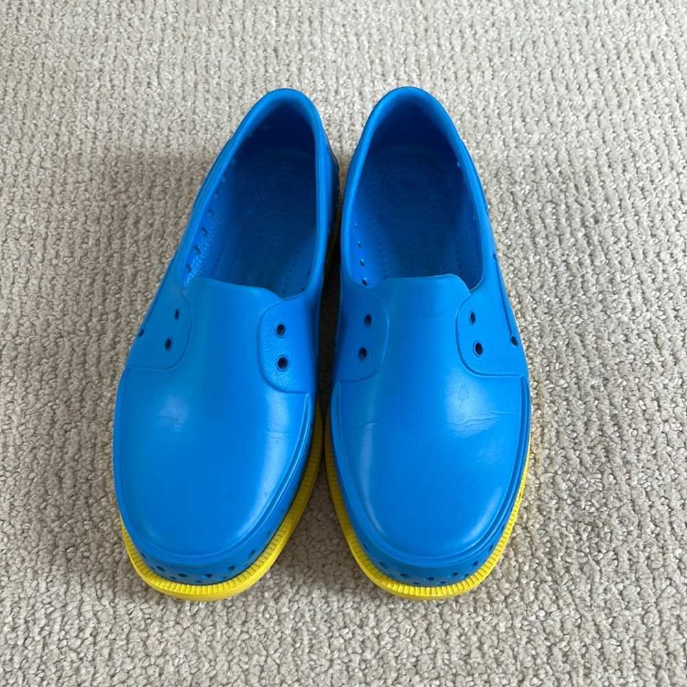 Native water shoes